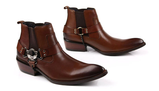 Custom Men Ankle Boots Winter Slip On Boots Pria Dengan Rantai Mental