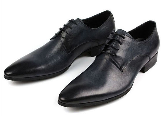White Leather Men's Wedding Dress Shoes Nyaman / Bernafas / Panas Dengan Kulit Anak Sapi