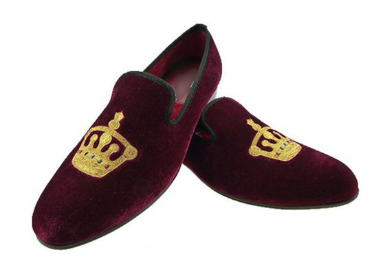 Motif Pria Summer Loafers, Slip On Crown bordir Pria Velvet Slippers