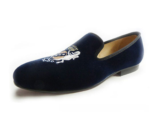 Slip On Broded Velvet Loafers Handmade Low Heel Flat Casual Shoes untuk Pria