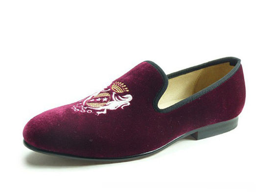 Slip On Broded Velvet Loafers Handmade Low Heel Flat Casual Shoes untuk Pria