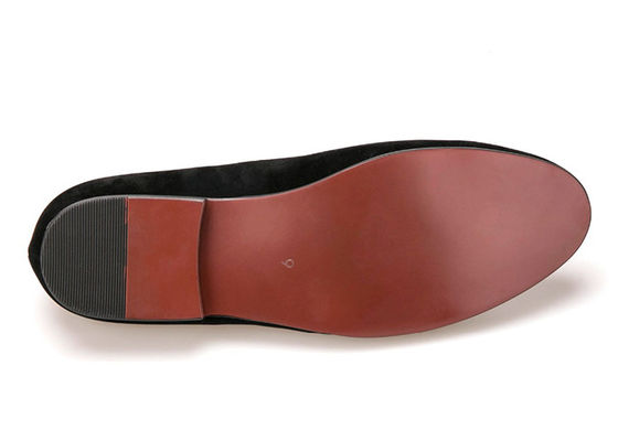 Casual Slipper Mens Velvet Loafers Dengan Dekorasi Bordir Tengkorak Khusus