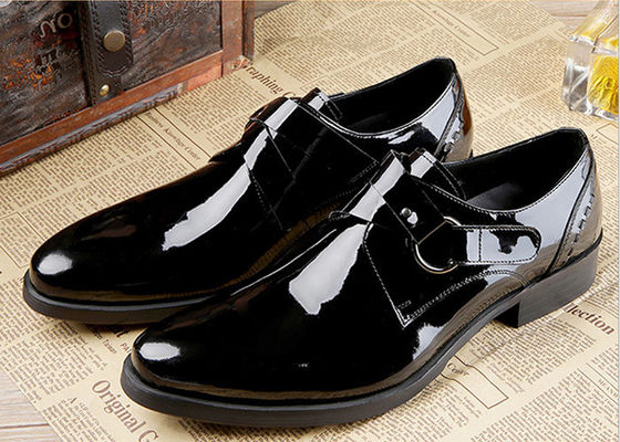 Pria Hitam Menyinari Pakaian Formal Sepatu Kulit Patent Gaya Oxford Dengan Logo Tercetak
