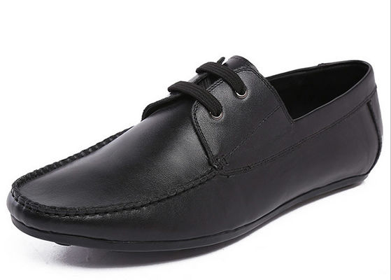 Kulit sapi putih sepatu bisnis kasual, desain asli modern pria Slip On Loafers