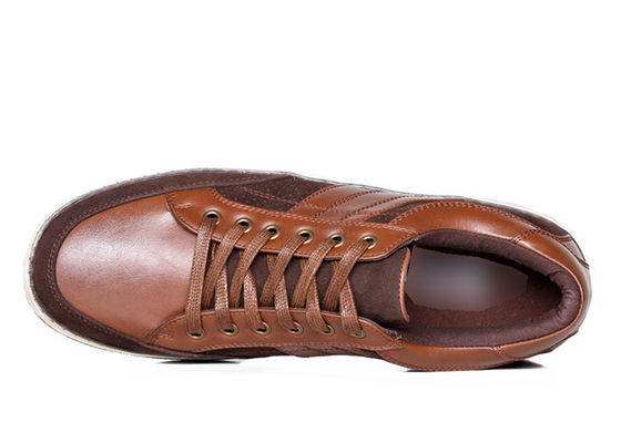 Brown klasik pria sepatu ketsis, ODM pria kulit asli sepatu kasual