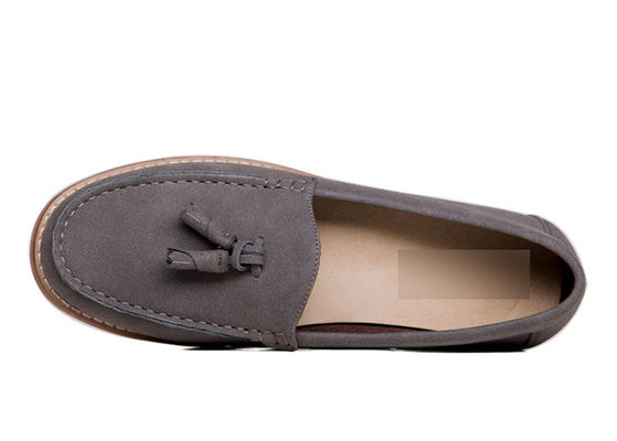 Grey Men Suede Slip On Dress Shoes, Fashion Men Casual Flats Untuk Pesta