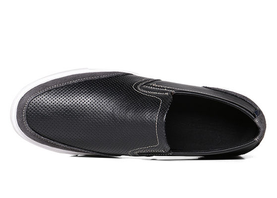 Musim panas buatan tangan Pria Slip On Sneakers Hollow Out Pria Hitam Driving Loafers