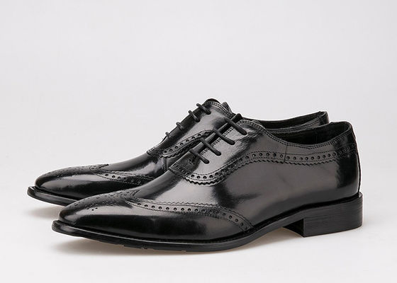 Pria Hitam Bisnis Kasual Sepatu, Ukiran Oxford Kulit Tali Up Brogue Sepatu