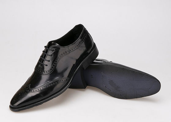 Pria Hitam Bisnis Kasual Sepatu, Ukiran Oxford Kulit Tali Up Brogue Sepatu