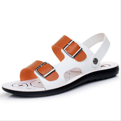 Round Toe Handmade Sandal Kulit Musim Panas Pria Sandal Pantai Logo Disesuaikan
