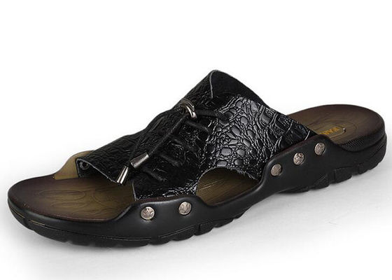 Sandal musim panas kulit pria pantai, sepatu kulit split khusus