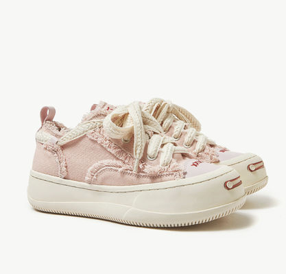 Putih / Hitam Pelatih Bernafas Wanita Canvas Sneakers Round Toe