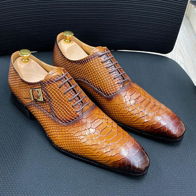 Sepatu Kulit Pria Patent Sepatu Sepatu Sepatu Pria Berkeping Mencuat Sepatu Dengan Pola Ular Palsu