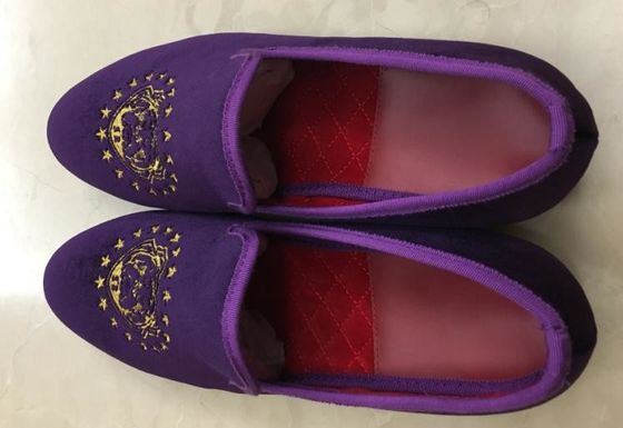 Purple Men Velvet Slip On Loafers, Men Velvet Slipers bordir untuk pesta