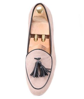 Suede Tassel Pria Sandal Berkilau, Perjamuan Pria Sandal Berkilau Merokok