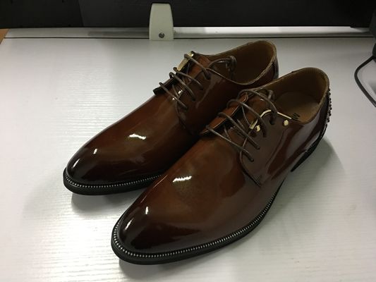Ukiran Bisnis Pria Casual Brogue Sepatu Goodyear Handmade Pria Dress Sepatu