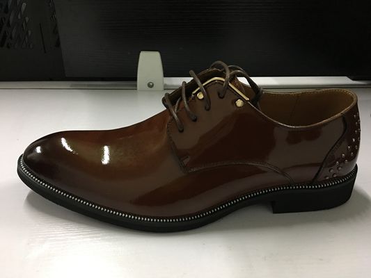 Ukiran Bisnis Pria Casual Brogue Sepatu Goodyear Handmade Pria Dress Sepatu