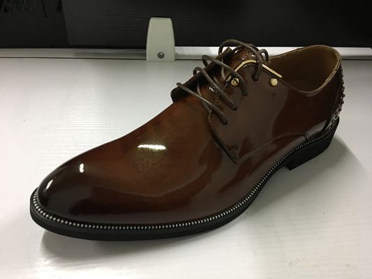 Ukiran Bisnis Pria Casual Brogue Sepatu Goodyear Handmade Pria Dress Sepatu