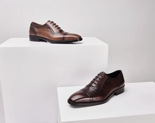 Men Lace Up Men Pointed Toe Dress Shoes Autumn Men Brown Brogue Shoes Untuk Pernikahan