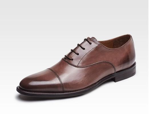 Bisnis / Pernikahan Pakaian Pria Sepatu Bullock Kulit Asli Dasi Up Brogues
