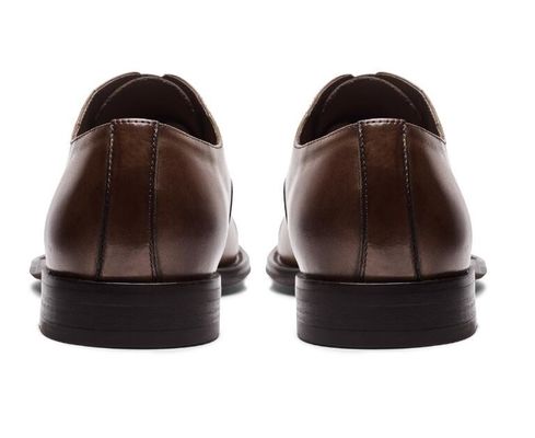 Men Lace Up Brogue Shoes Low Luxury Heel Dress Shoes Dengan Ukuran 37 - 48