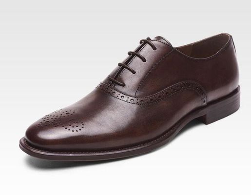 Men Lace Up Brogue Shoes Low Luxury Heel Dress Shoes Dengan Ukuran 37 - 48