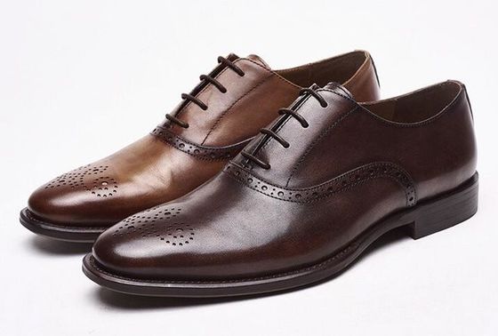 Men Lace Up Brogue Shoes Low Luxury Heel Dress Shoes Dengan Ukuran 37 - 48
