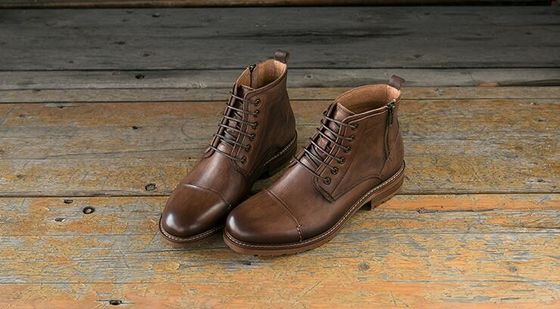 Sepatu pria elevator kaki bulat bernapas sepatu kulit asli kasual untuk musim dingin
