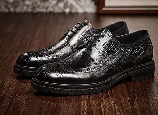 Pria nyaman Loafers Kulit Musim Panas tahan lama Pria Brown Slip On Dress Shoes
