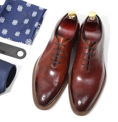 Handmade Patent Wedding Men Leather Dress Shoes Oxford Style Dengan Garis Hitam