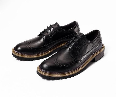 Spring / Autumn Pria Casual Sepatu Round Toe Pria Hitam Kulit Loafer Sepatu