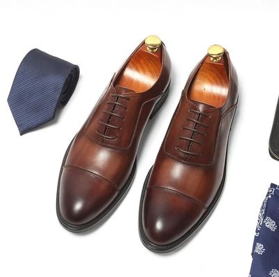 Sepatu bisnis formal kulit asli Sepatu pria yang nyaman