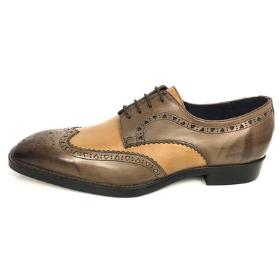 Pria double gaun biarawan sepatu brogue detail dalam kulit lilin finishing