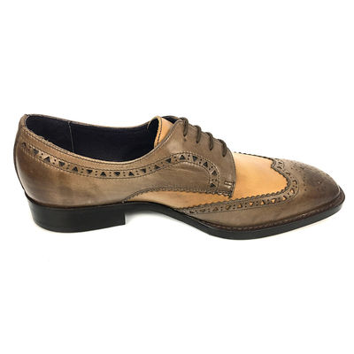 Pria double gaun biarawan sepatu brogue detail dalam kulit lilin finishing