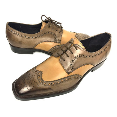 Pria double gaun biarawan sepatu brogue detail dalam kulit lilin finishing