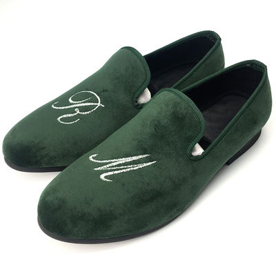 Men Luxury Green Velvet Loafers buatan tangan Velvet Slip On Loafers
