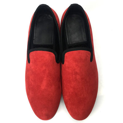 Gaya Royal Pria Slipper Velvet Men Broded Velvet Burgundy Loafers