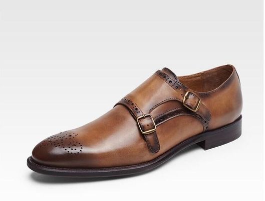 Sepatu kulit asli dari Italia, sepatu bertali, sepatu kulit untuk pria di Brogue Detail