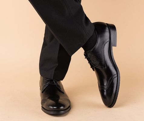 Handmade kulit asli pria sepatu gaun, sepatu kulit kasual untuk pernikahan atau pesta