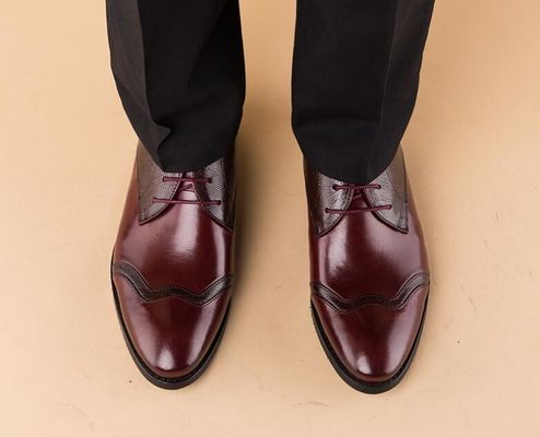 Handmade kulit asli pria sepatu gaun, sepatu kulit kasual untuk pernikahan atau pesta