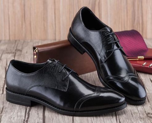 Handmade kulit asli pria sepatu gaun, sepatu kulit kasual untuk pernikahan atau pesta