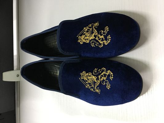 Pria tahan lama Velvet Loafers Round Toe Pria Biru Suede Slip On Shoes