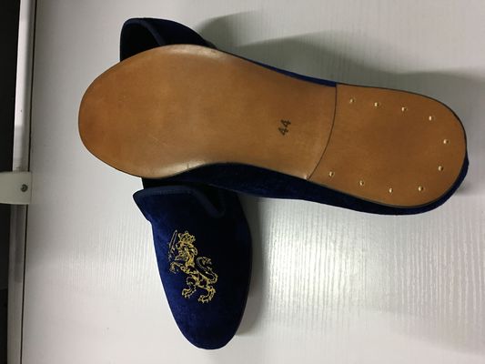 Pria tahan lama Velvet Loafers Round Toe Pria Biru Suede Slip On Shoes