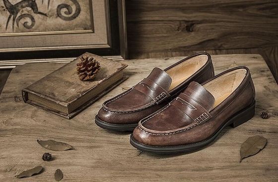 Pria Bernafas Brown Penny Loafers, Sepatu Loafer Kulit Asli