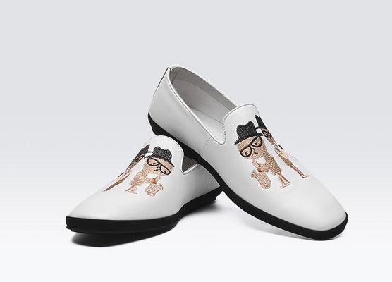 Hand Painted flat soft leather loafers, dicetak pria loafers berpola