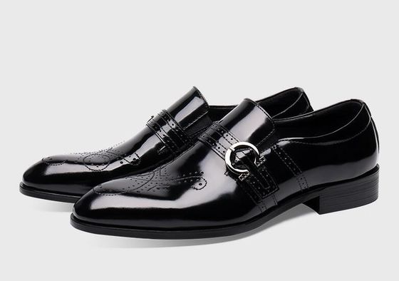 Sepatu pria yang nyaman dan buatan tangan Sepatu pria bertali hitam