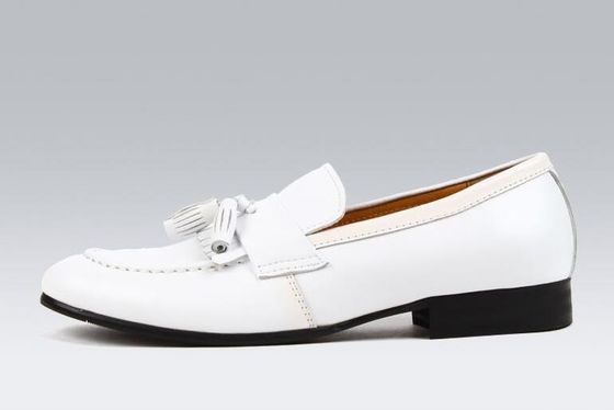 Sepatu pria asli Tassel Loafers / Sepatu pakaian kulit suede ODM