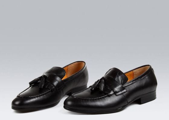 Sepatu pria asli Tassel Loafers / Sepatu pakaian kulit suede ODM