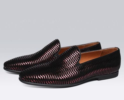 Brown Italian Leather Loafers Men Woven Leather Loafers dengan Pola Gelombang