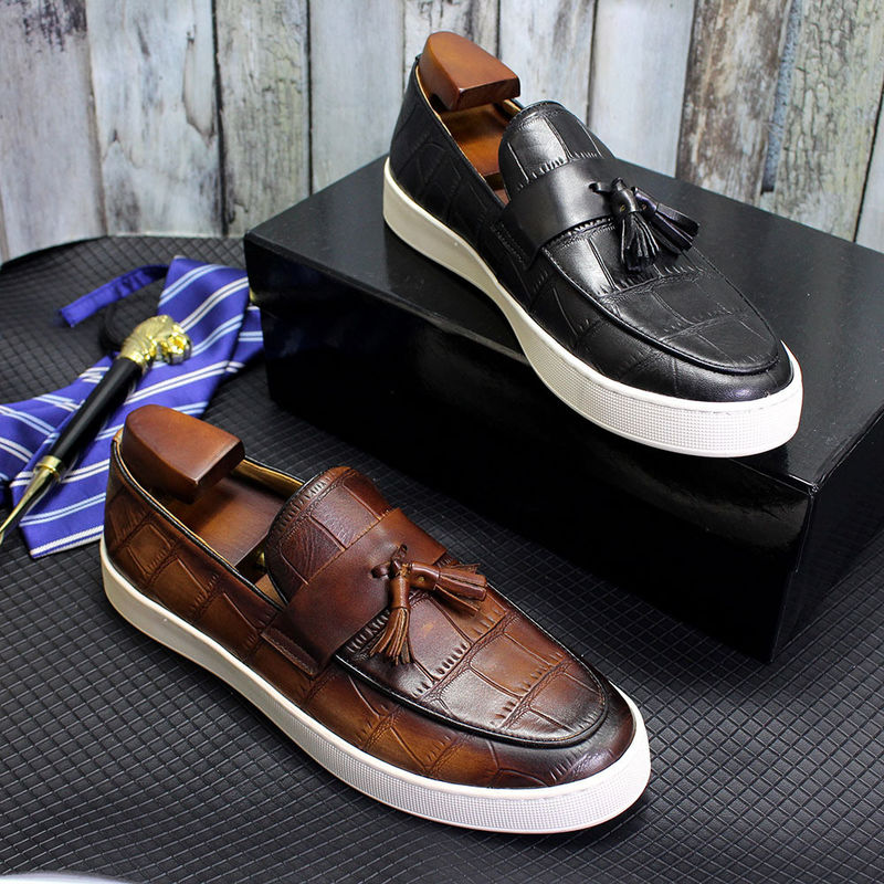 Sepatu pria tumit rendah Slip On Tassel Hitam / cokelat Pria Kulit asli Sepatu santai